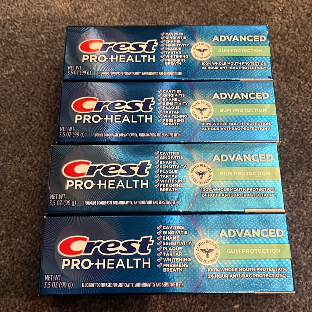 4 New Crest Toothpaste